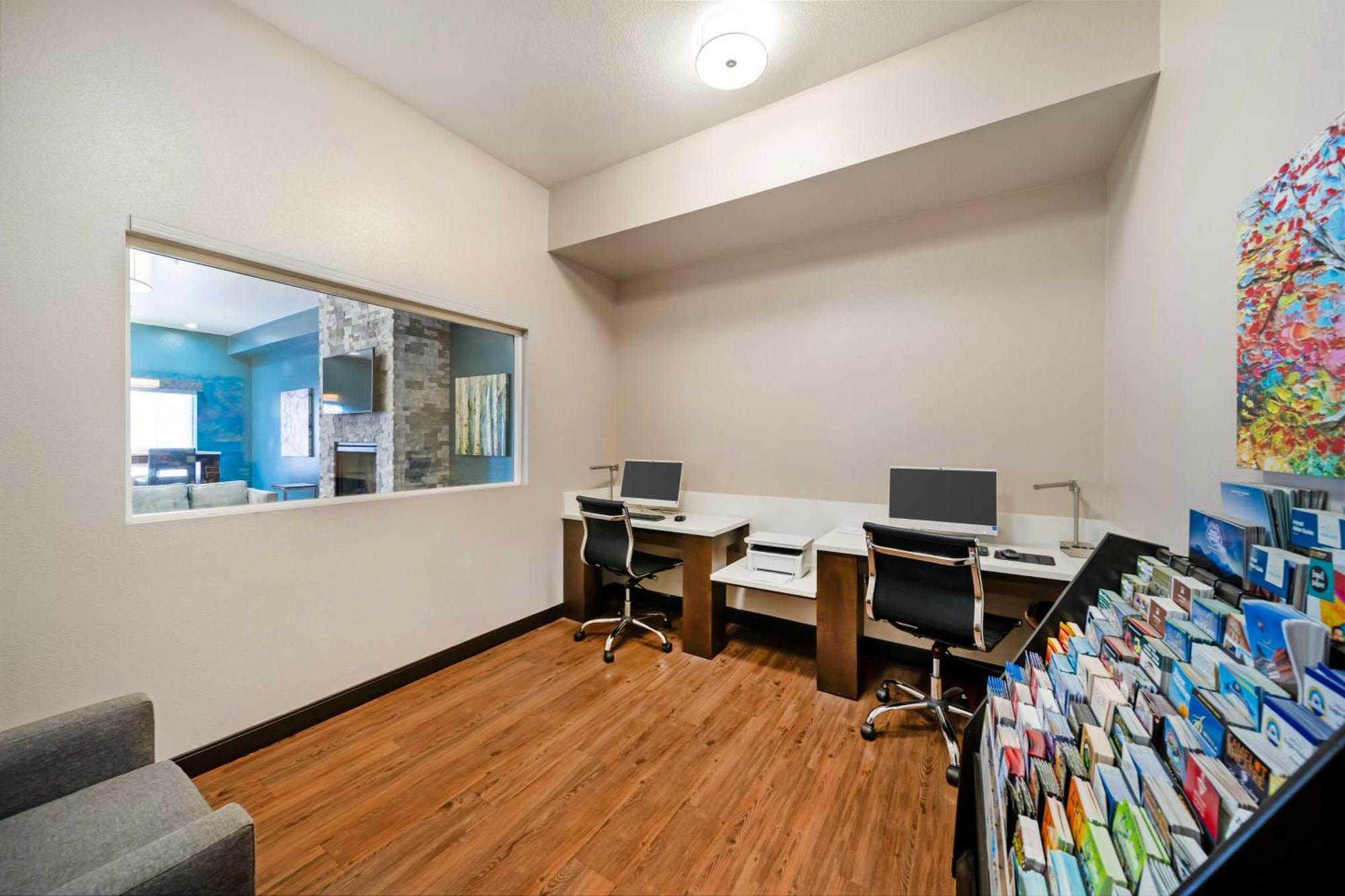 Best Western Crater Lake Highway White City/Medford Exterior photo