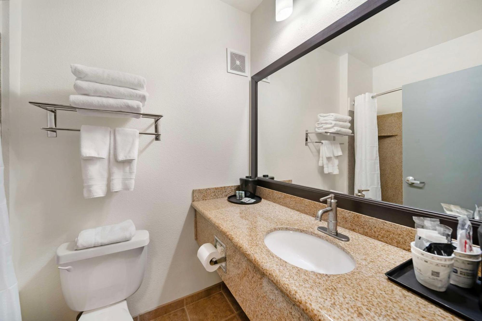 Best Western Crater Lake Highway White City/Medford Exterior photo